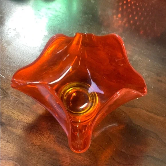 Viking Glass Persimmon “Art Deco” Small Vase - Picture 3 of 4